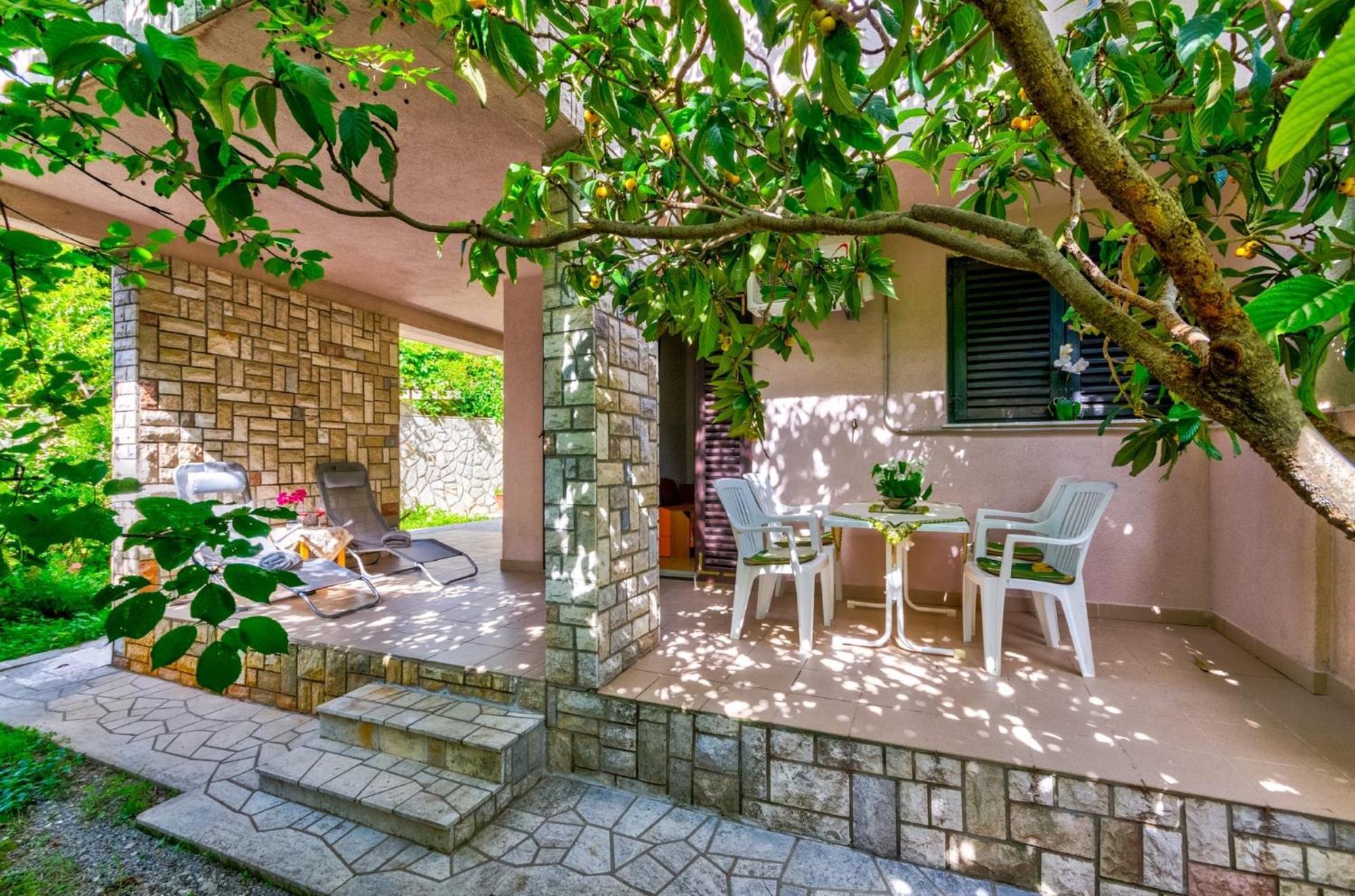 Appartamento Julia Selce 4,5 Esterno foto