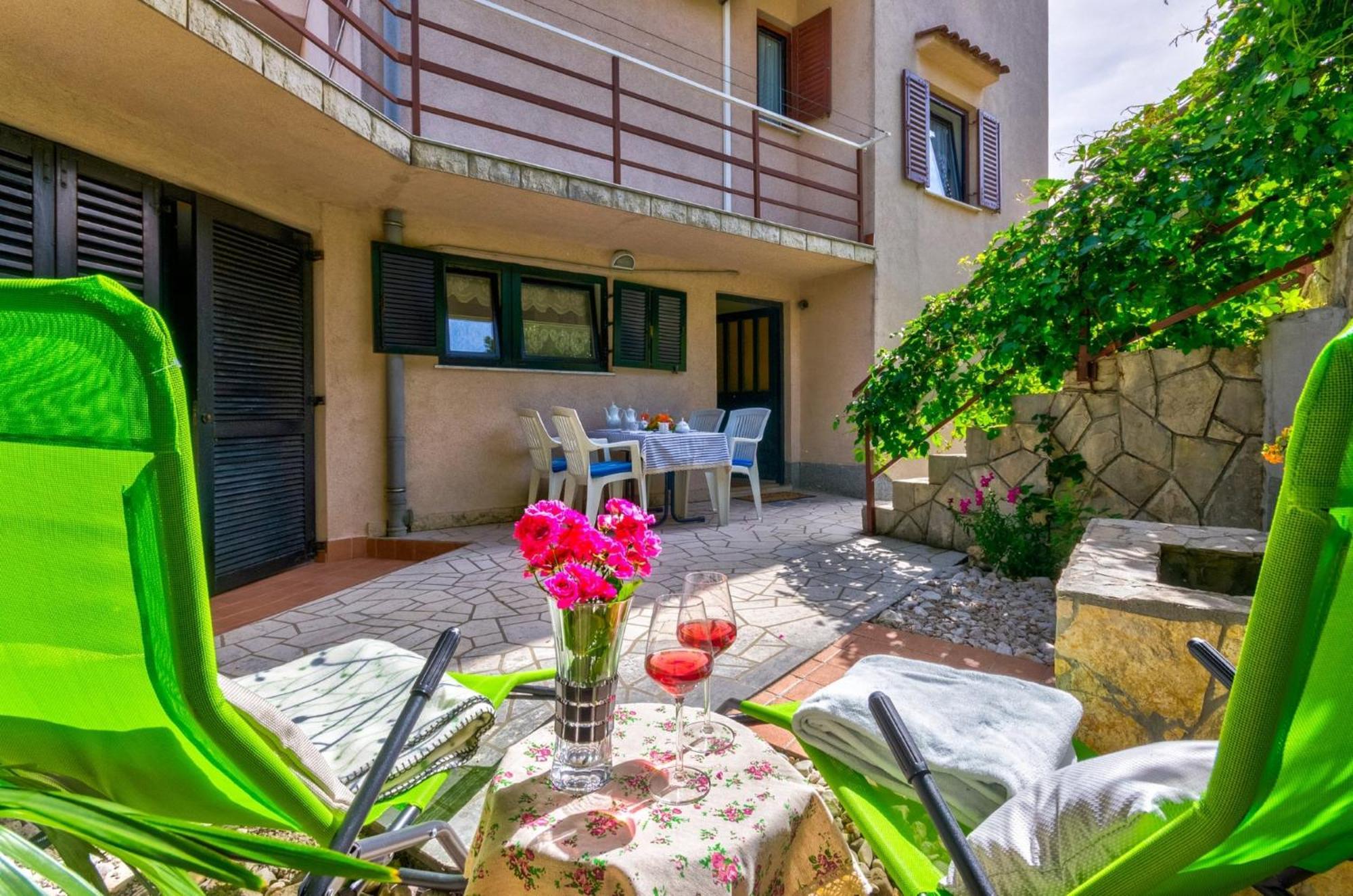 Appartamento Julia Selce 4,5 Esterno foto